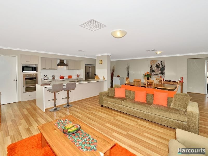 35 Nancarrow Way, Ravenswood WA 6208