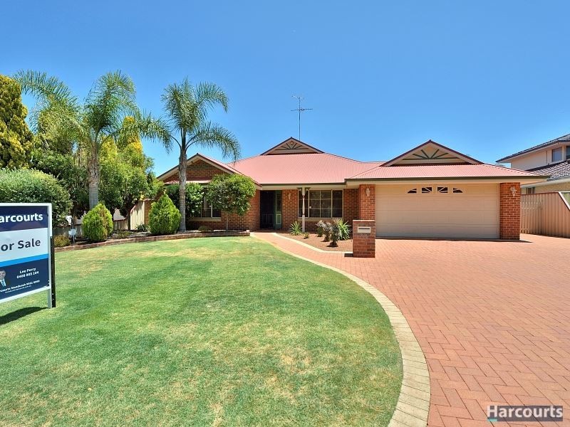 53 Oaklands Avenue, Halls Head WA 6210