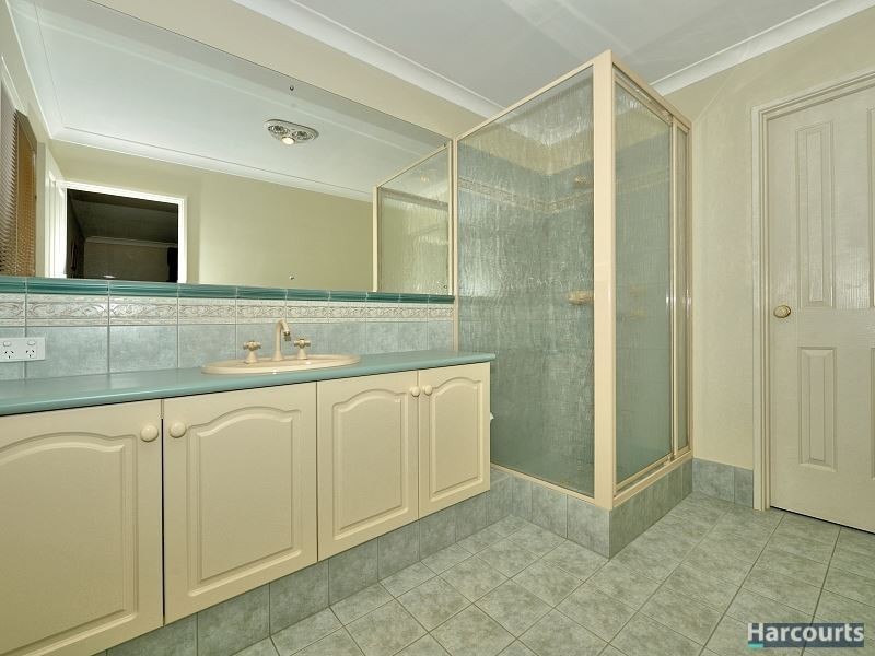 53 Oaklands Avenue, Halls Head WA 6210