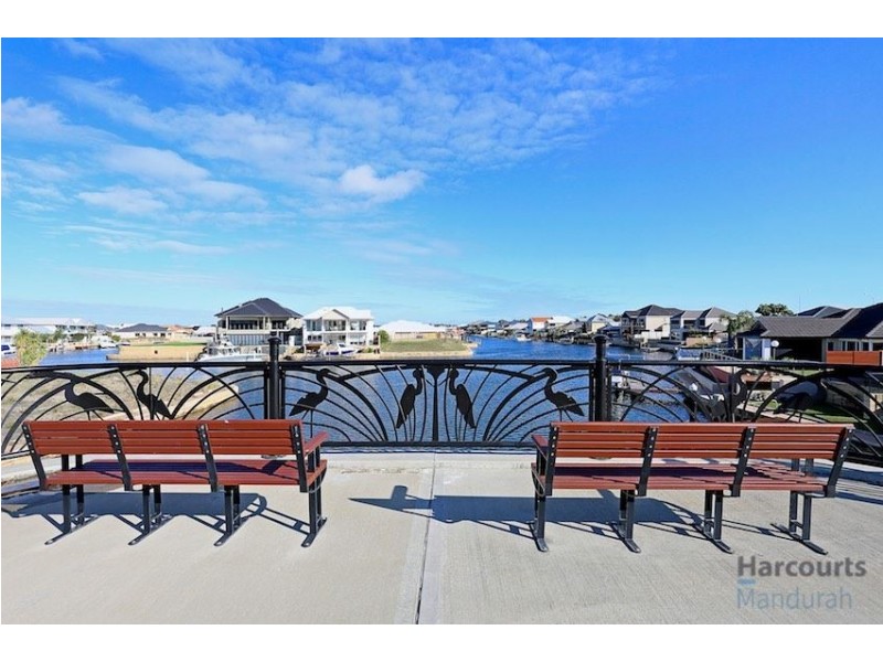 5 Arcadia Close, Dudley Park WA 6210