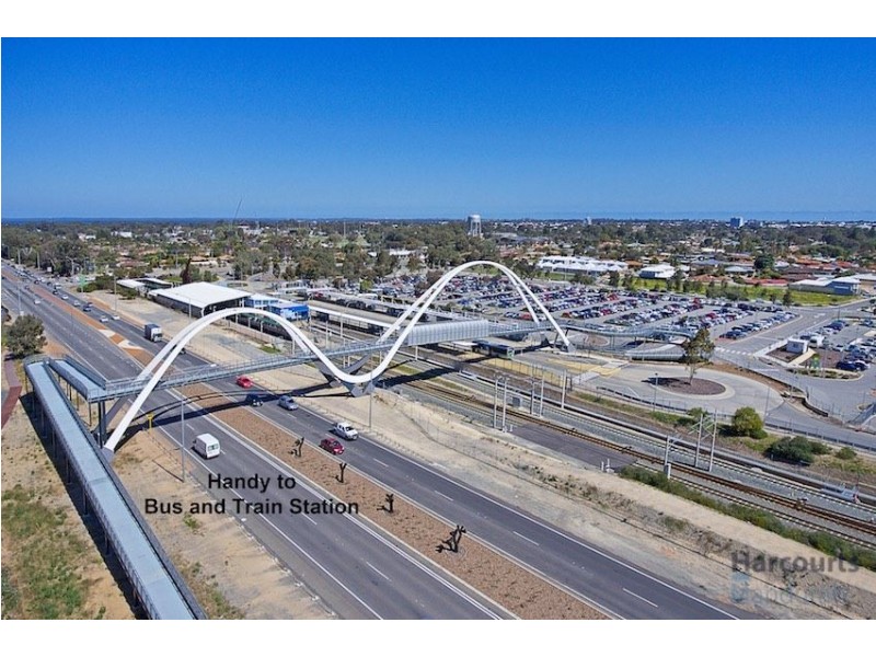 5 Arcadia Close, Dudley Park WA 6210