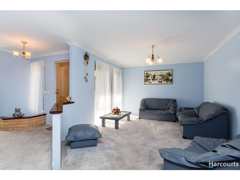 37 Casuarina Drive, Halls Head WA 6210