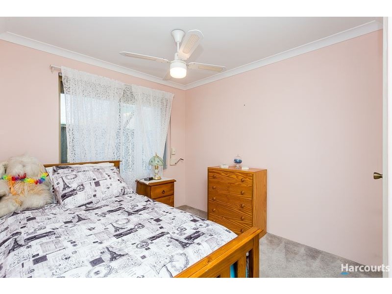 37 Casuarina Drive, Halls Head WA 6210