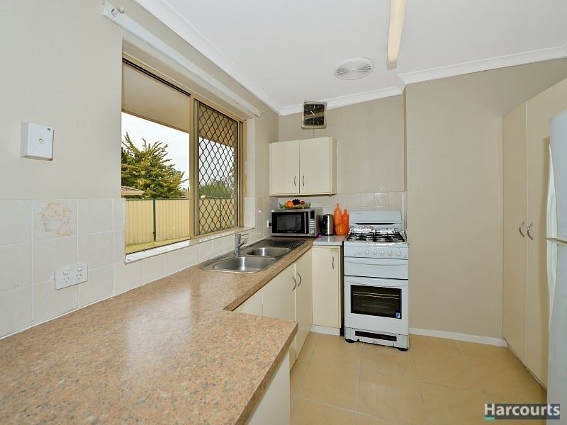 10 Steerforth Drive, Coodanup WA 6210