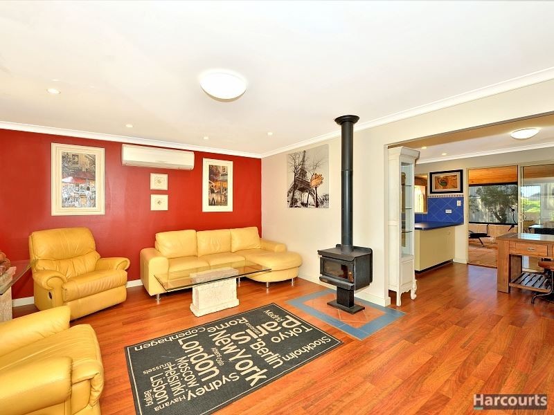 2 Henty Close, North Yunderup WA 6208