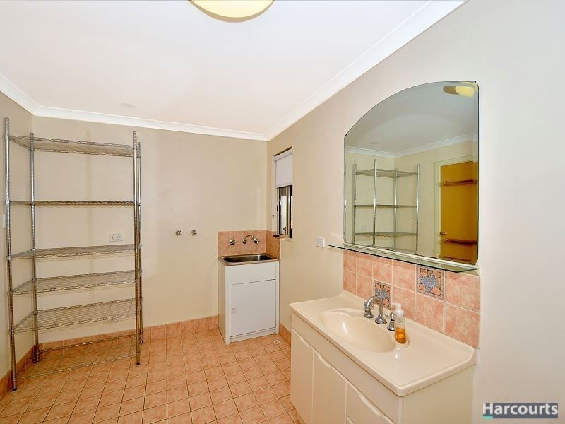 2 Henty Close, North Yunderup WA 6208