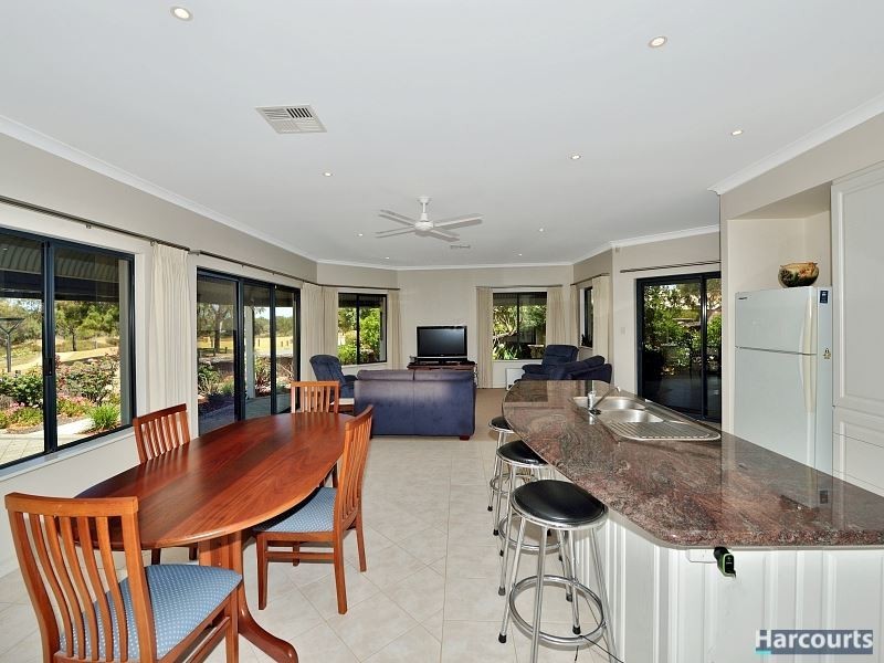 63 Darwin Terrace, Dudley Park WA 6210