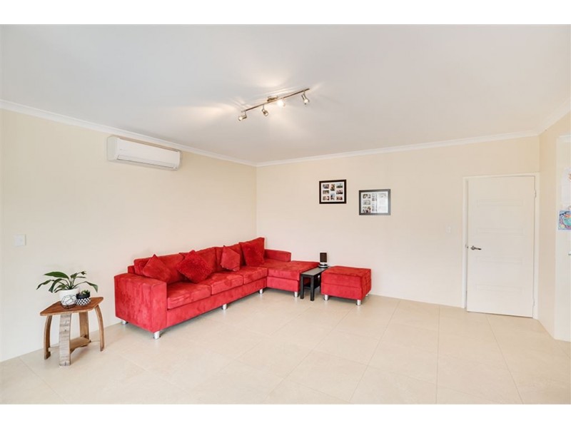 6 Anglesea Way, Madora Bay WA 6210