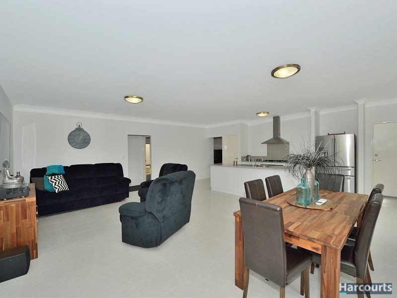 9 Diamante Place, Meadow Springs WA 6210