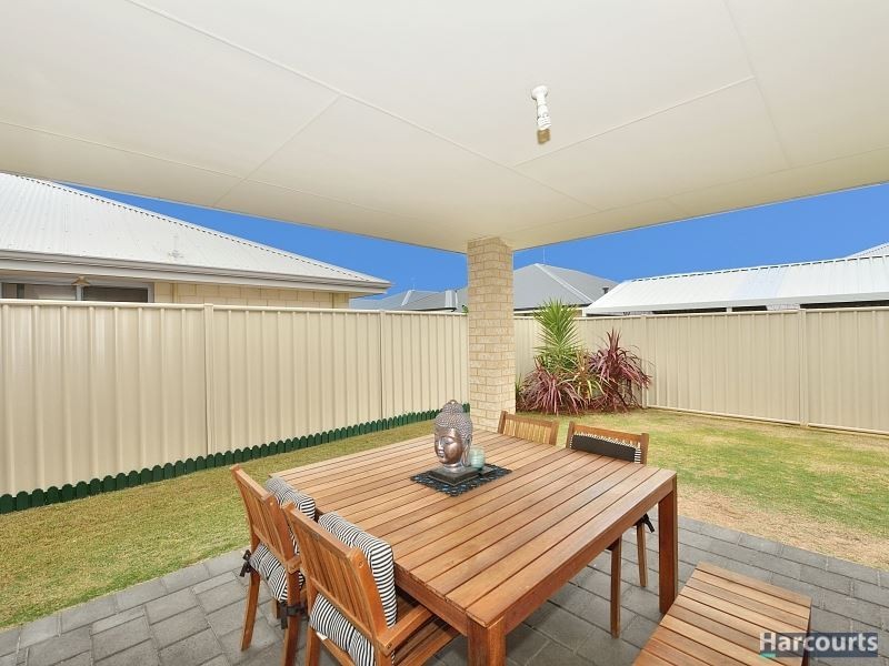 9 Diamante Place, Meadow Springs WA 6210