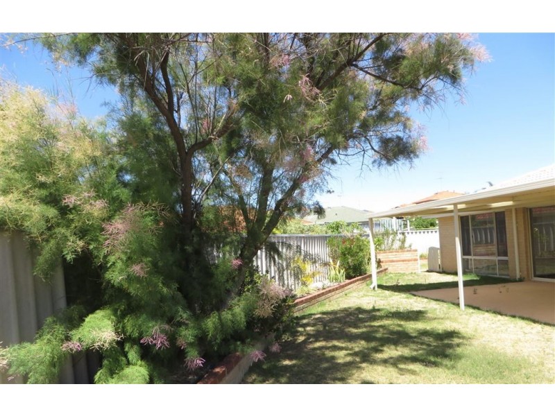 14 Cuvier Place, San Remo WA 6210