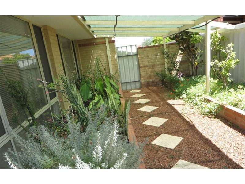 14 Cuvier Place, San Remo WA 6210