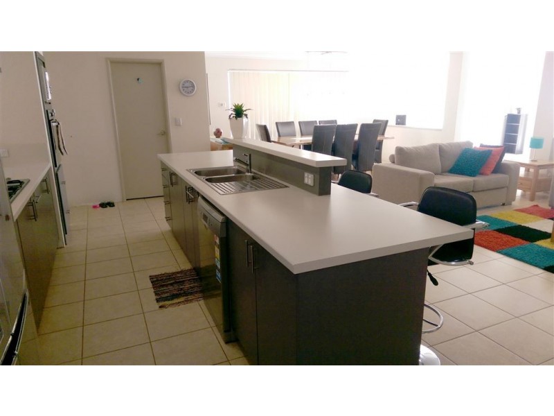 128 Meadow Springs Drive, Meadow Springs WA 6210