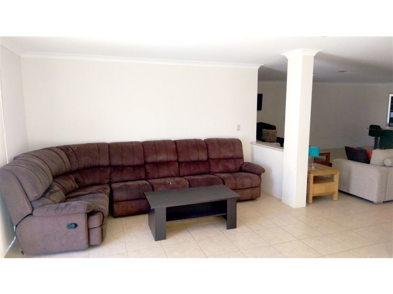 128 Meadow Springs Drive, Meadow Springs WA 6210