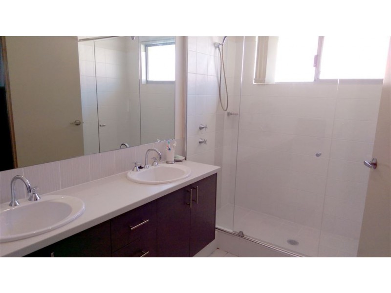 128 Meadow Springs Drive, Meadow Springs WA 6210