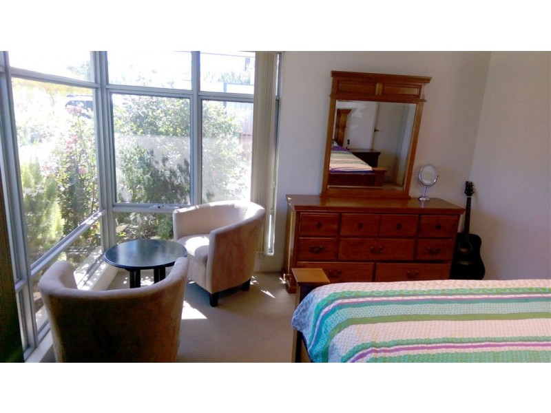 128 Meadow Springs Drive, Meadow Springs WA 6210