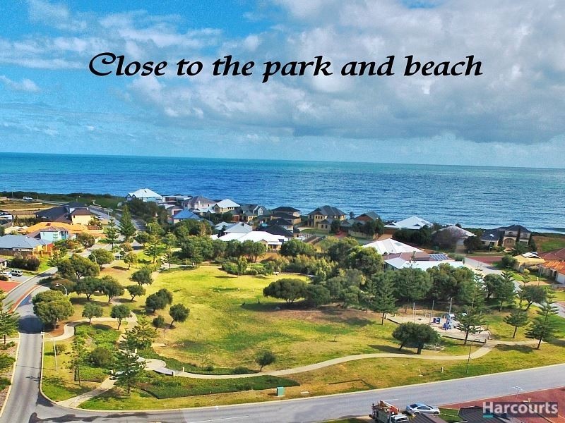 18 Whitegum Pass, Halls Head WA 6210