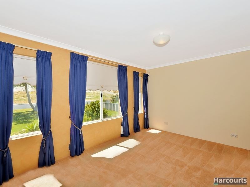 4 Charlotte Court, Madora Bay WA 6210