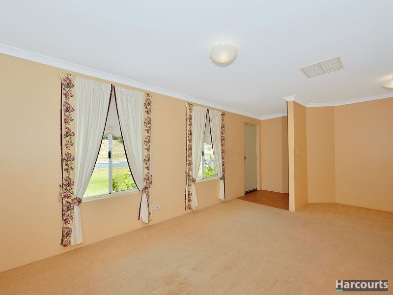 4 Charlotte Court, Madora Bay WA 6210