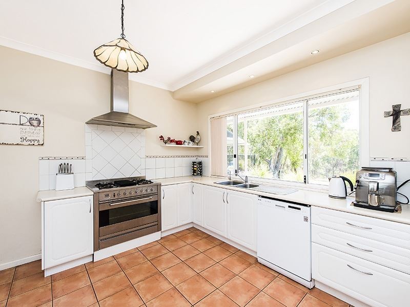 33 Caledonia Close, Herron WA 6211