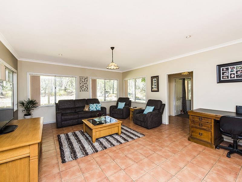 33 Caledonia Close, Herron WA 6211