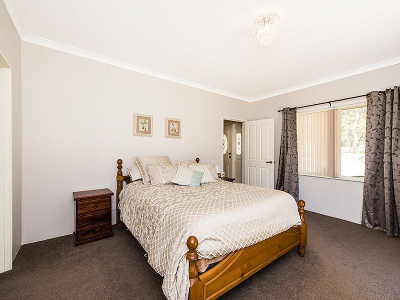 33 Caledonia Close, Herron WA 6211