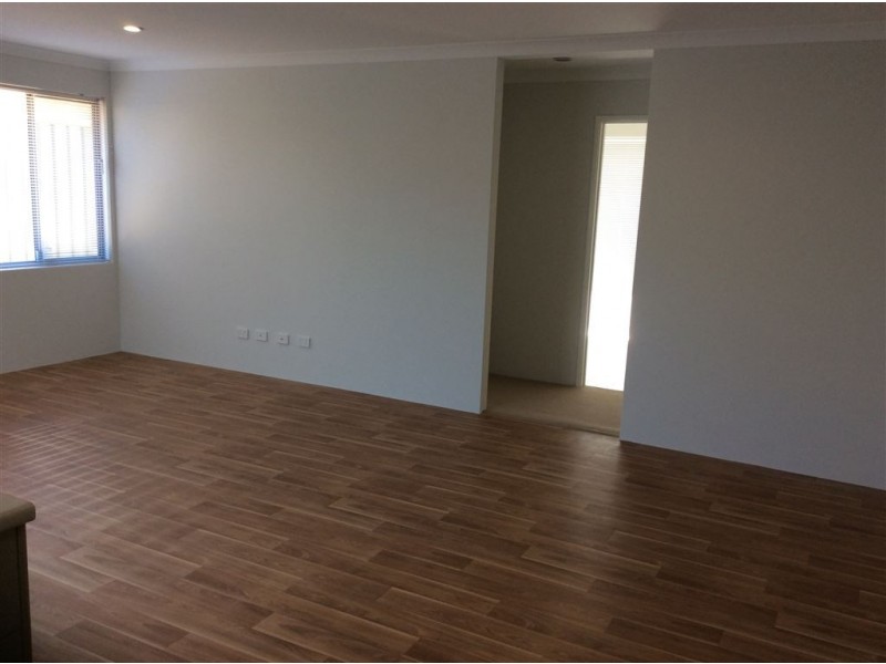 2/21 Fourth Avenue, Mandurah WA 6210