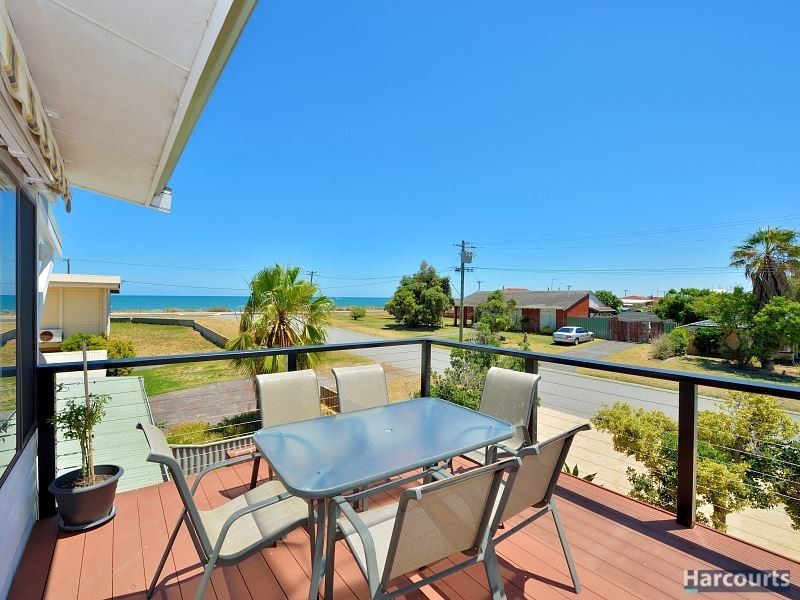 3 Cook Street, Silver Sands WA 6210