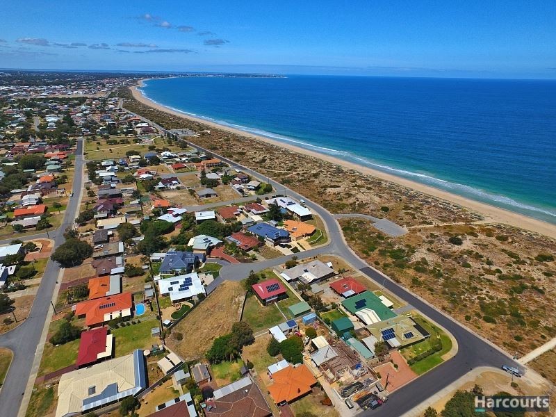 6 Avoca Place, Madora Bay WA 6210