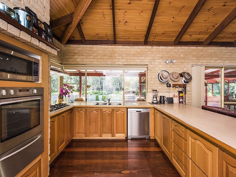 13 Raywood Road, Bouvard WA 6211