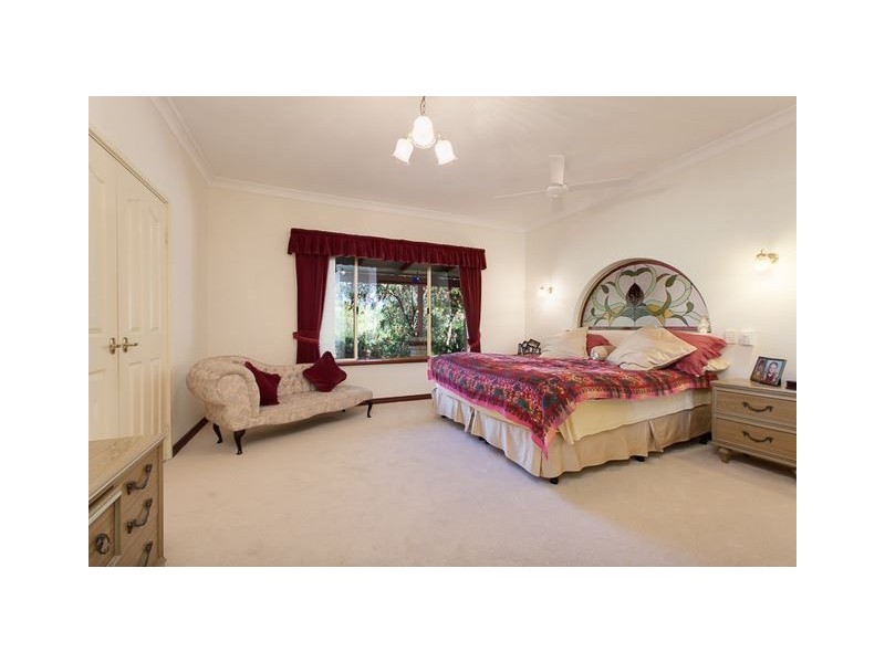 13 Raywood Road, Bouvard WA 6211