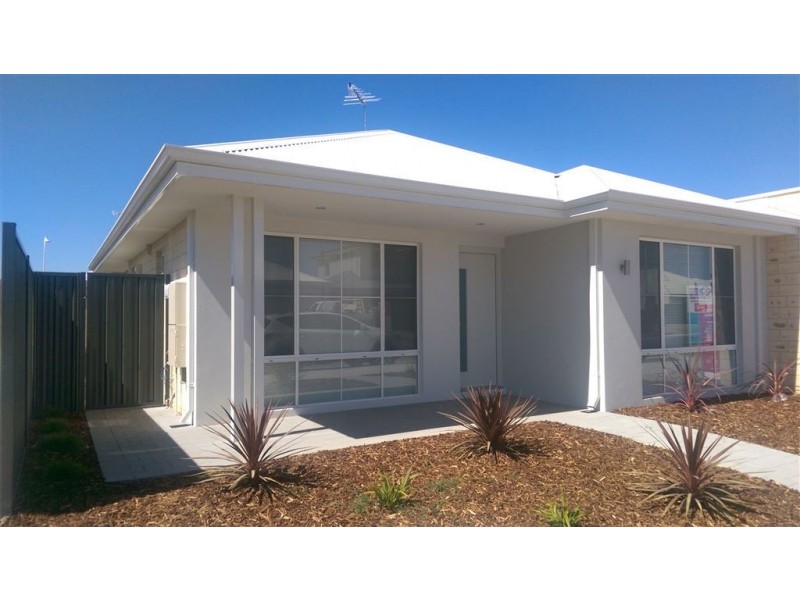 12 Silvereye Way, Erskine WA 6210