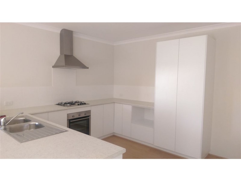 12 Silvereye Way, Erskine WA 6210