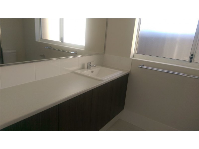 12 Silvereye Way, Erskine WA 6210