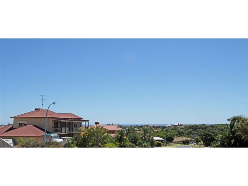 9 Carabeen Place, Halls Head WA 6210