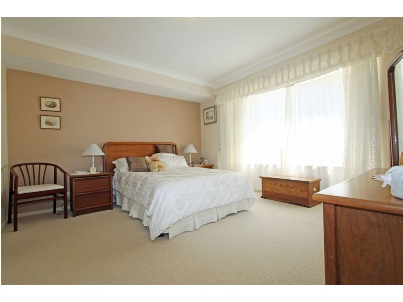 9 Carabeen Place, Halls Head WA 6210