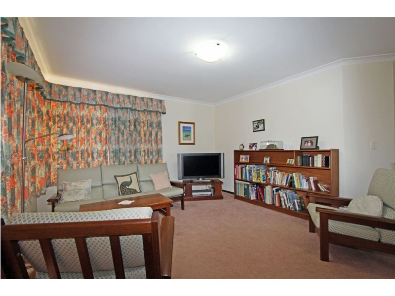 9 Carabeen Place, Halls Head WA 6210