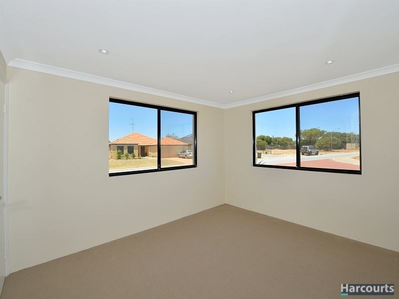 99 Oakleigh Drive, Erskine WA 6210