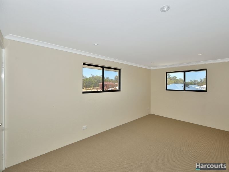 99 Oakleigh Drive, Erskine WA 6210