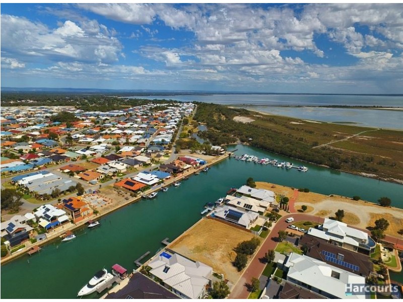 33 Erins Isle, Dudley Park WA 6210