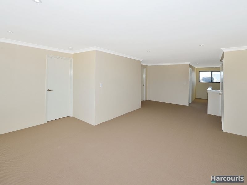 19 Bushlark Turn, Erskine WA 6210