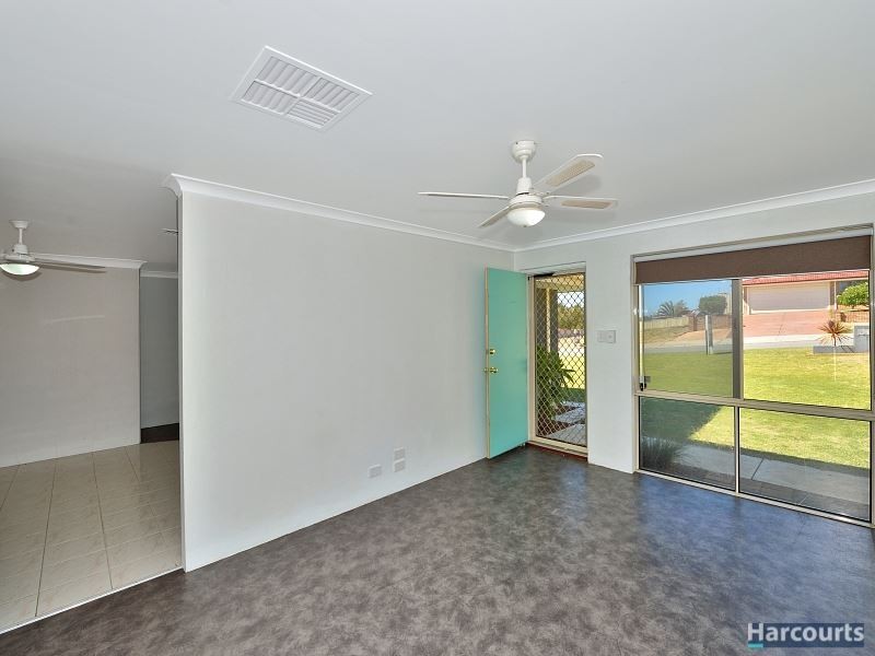 18 Jacana Way, Halls Head WA 6210