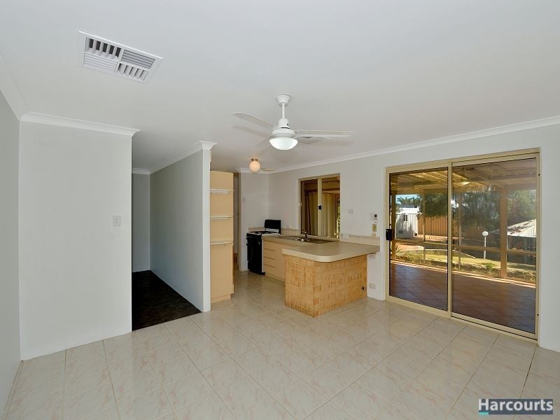 18 Jacana Way, Halls Head WA 6210