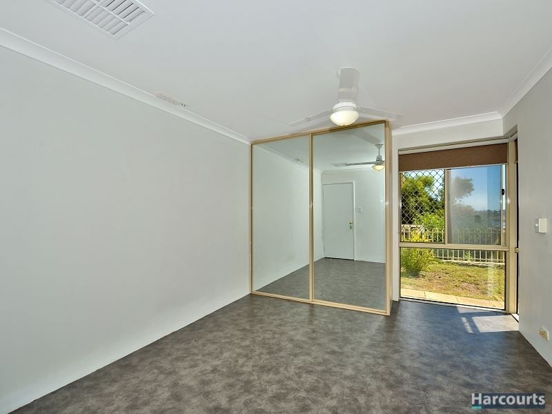 18 Jacana Way, Halls Head WA 6210