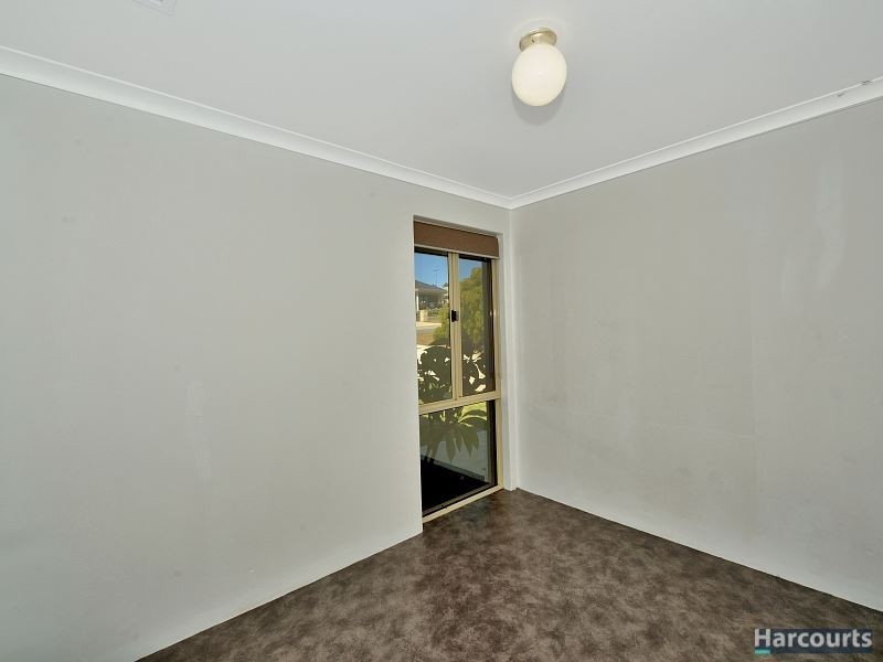 18 Jacana Way, Halls Head WA 6210