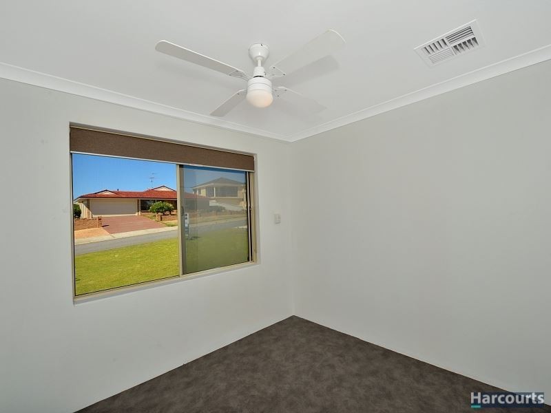 18 Jacana Way, Halls Head WA 6210