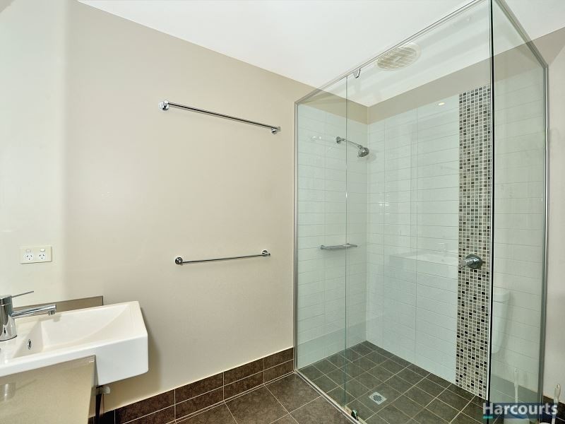 8 Malone Loop, Meadow Springs WA 6210