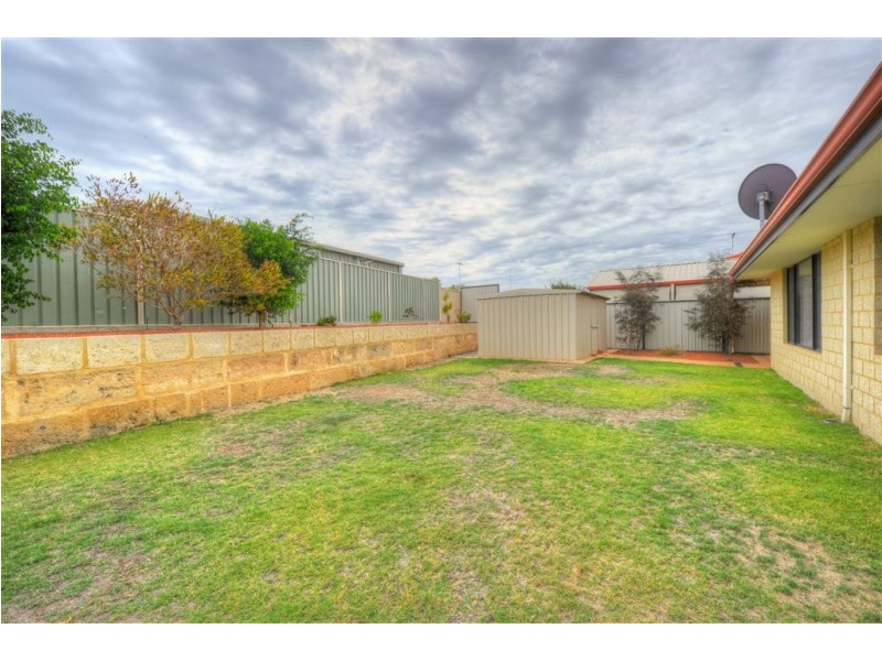 209 Oakmont Avenue, Meadow Springs WA 6210