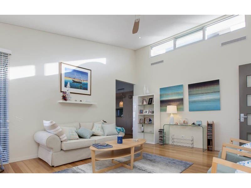 7 Cassowary Crescent, Mandurah WA 6210