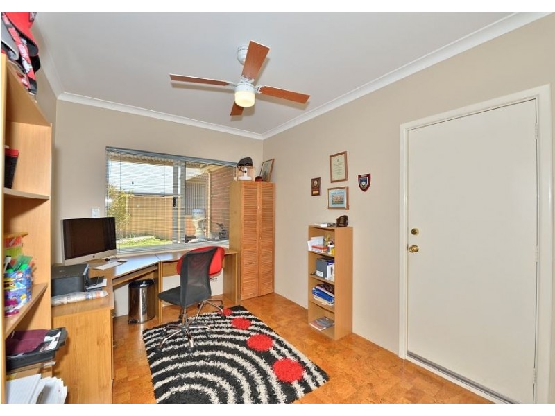 59 Admiralty Crescent, Halls Head WA 6210